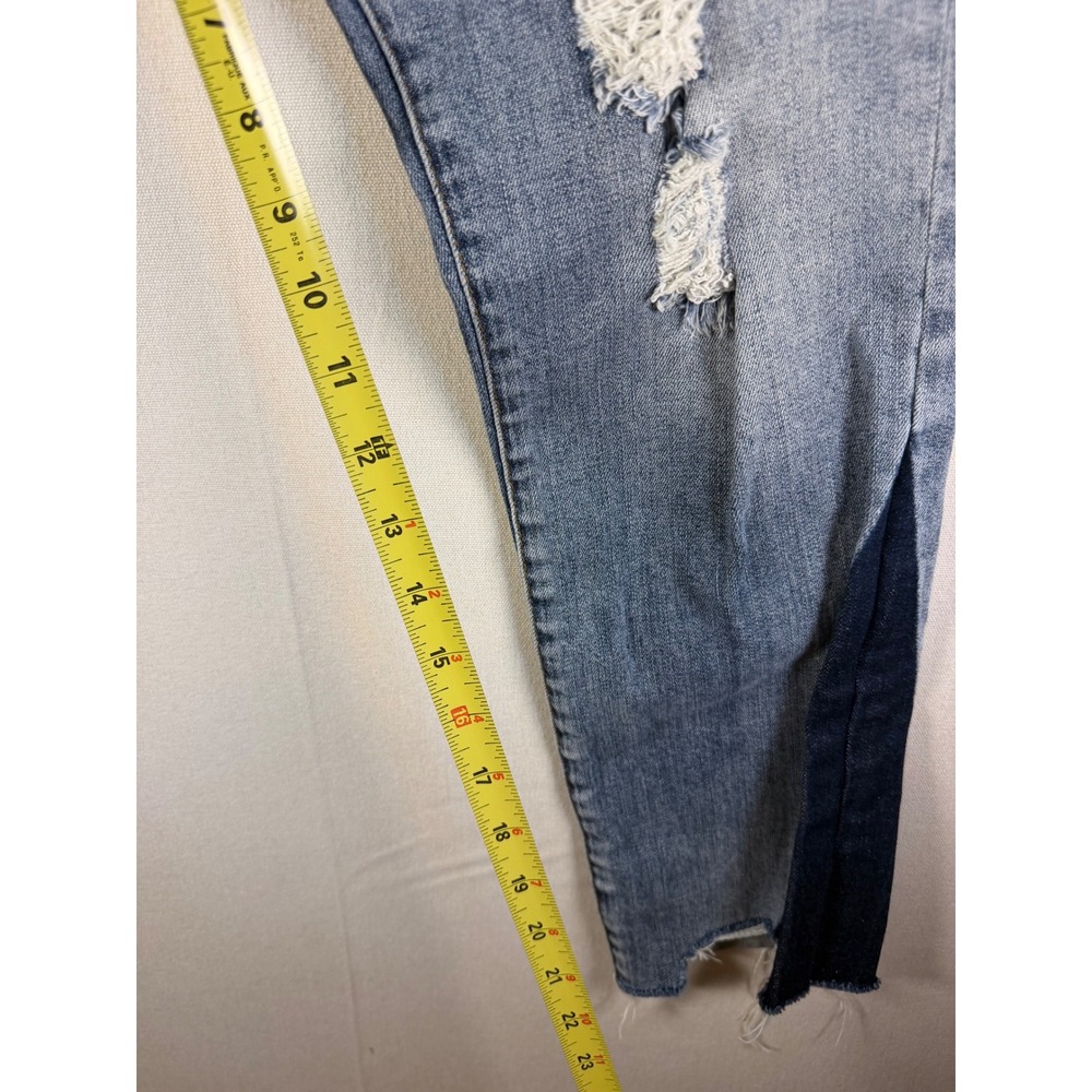 Kut From The Kloth Reese Ankle Straight Leg Distressed Jeans Light Wash Size 10 - Picture 8 of 10